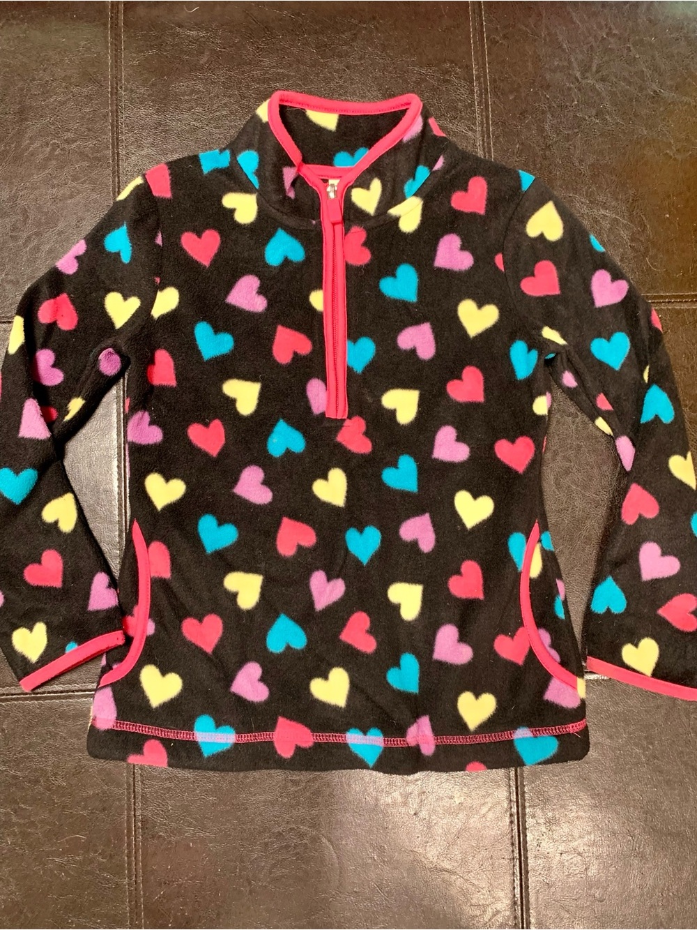 🌈6/$10 Black Fleece Pullover with Multicolor Hearts